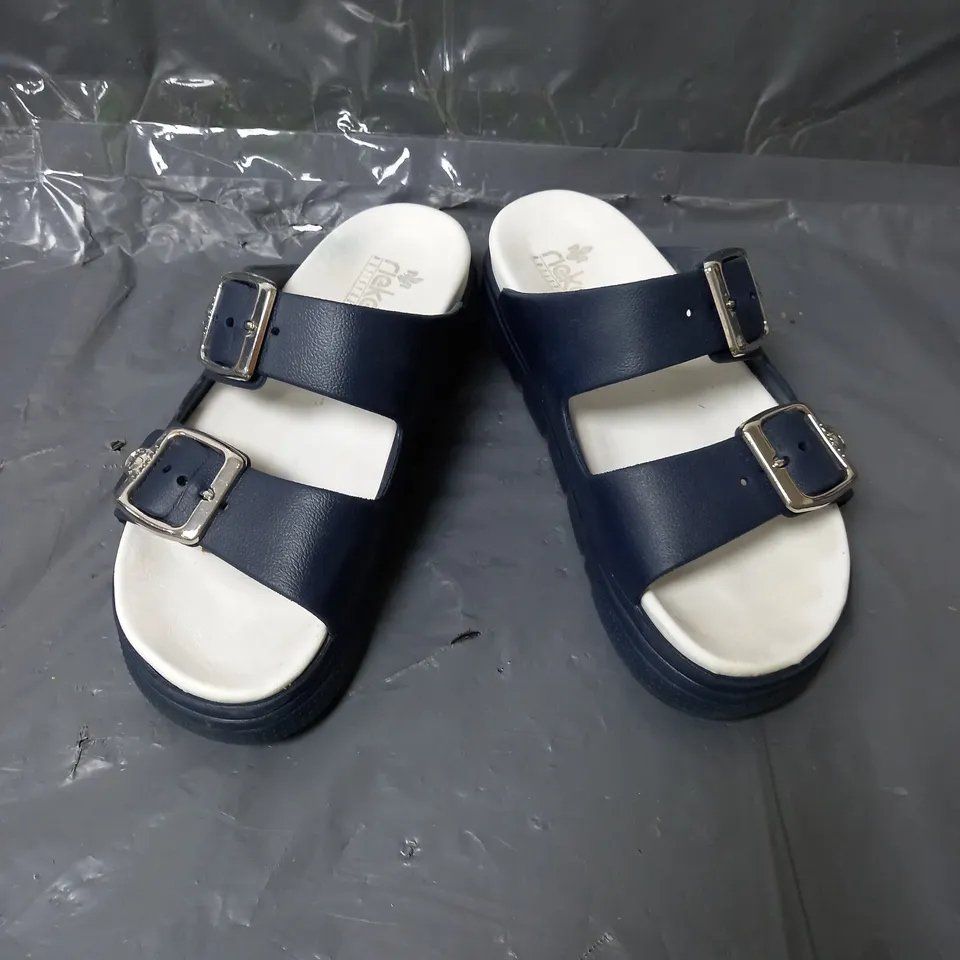 RIEKER ANTI STRESS BUCKLE SLIDERS BLUE SIZE MEDIUM 38-39