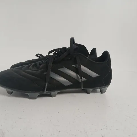 ADIDAS FOOTBALL BOOTS – BLACK, UK 8 (EU 42)
