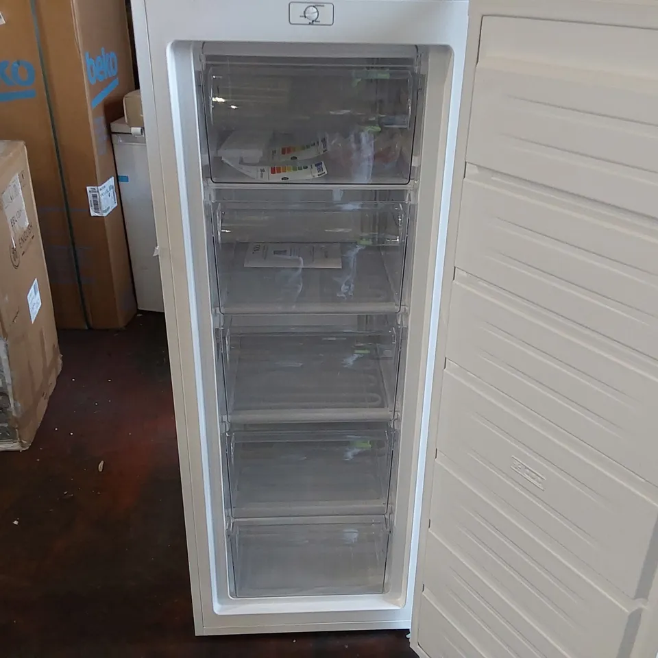 ENGLISH ELECTRIC UPRIGHT TALL FREEZER EEF170H 168L LITRES 55CM WIDE - WHITE