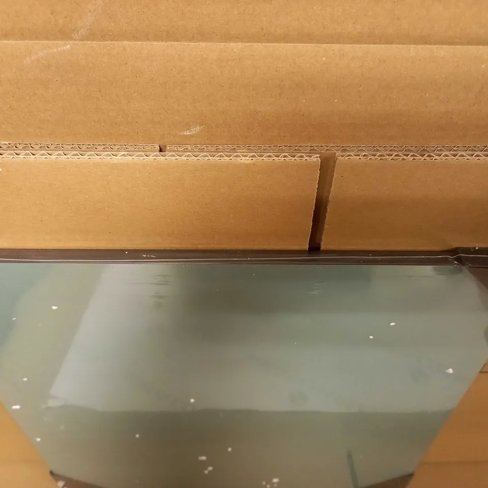 LOT OF 4 OF (35X35X0.5) SQUARE MIRRORS 