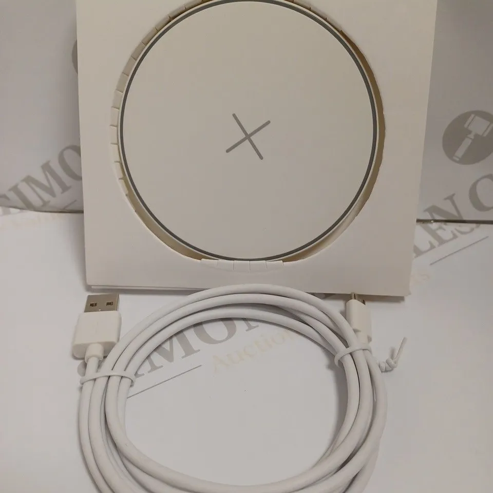 JUICE OAD 10W WIRELESS CHARGING PAD - WHITE