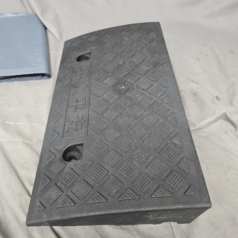 HEAVY DUTY CAR RAMP