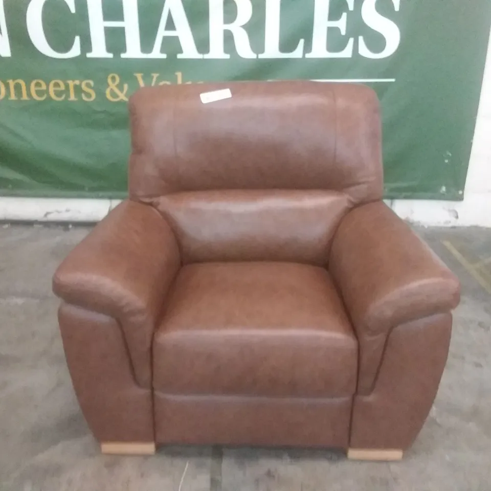 QUALITY DESIGNER VIRGILIO CHAIRS WITH SMALL ARMS - BRANDY LEATHER