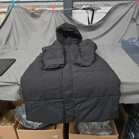 KATCH ME HOODED PUFFER JACKET β BLACK β UK XL