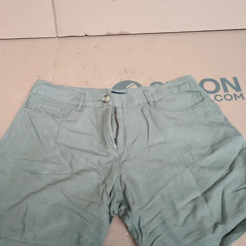 CREW CLOTHING COMPANY KHAKI SHORTS UK 12