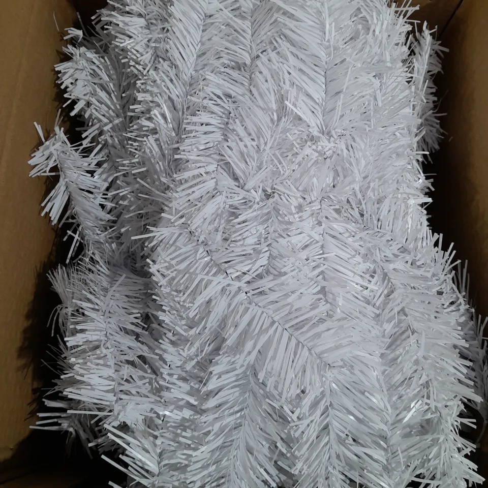 BOXED XMAS GARLAND UNKNOW SIZE IN WHITE 