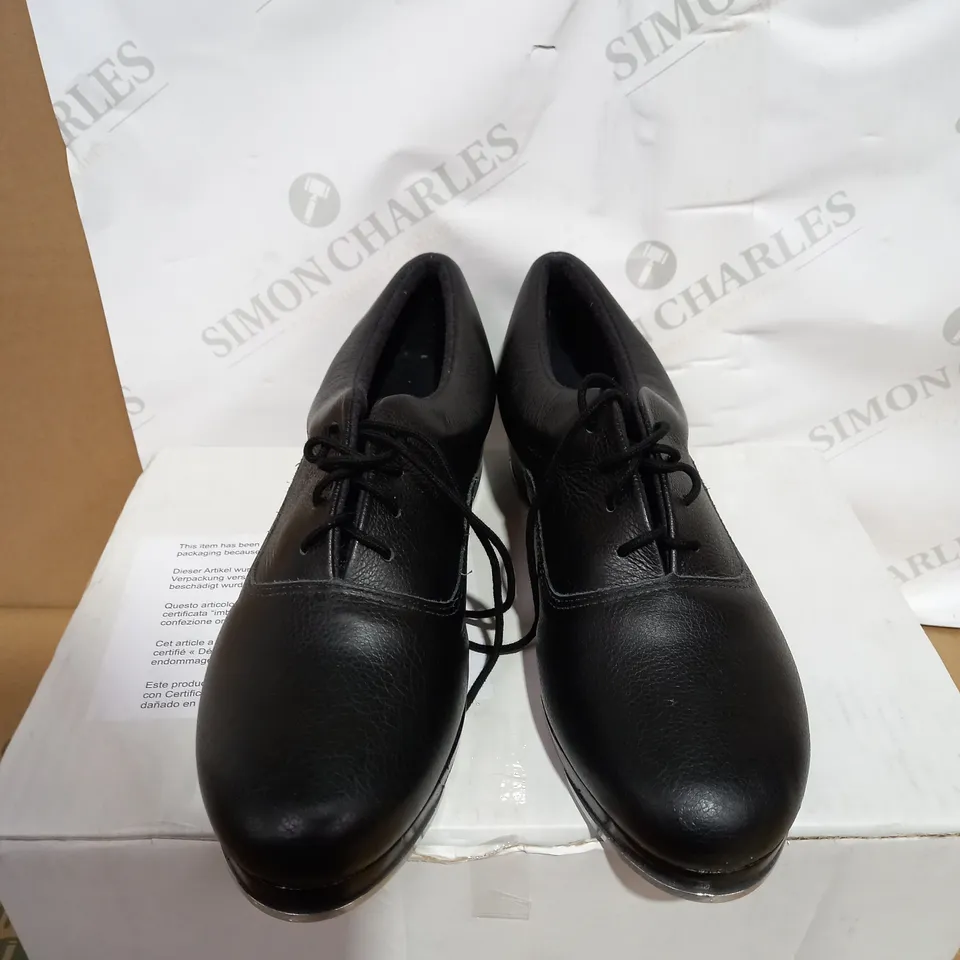 SO DANCA TAP DANCING SHOES SIZE UNSPECIFIED