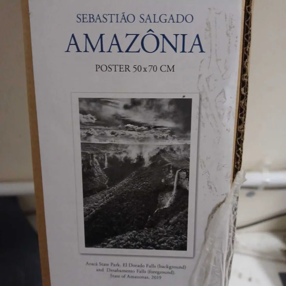 SEBASTAO SALGADO AMAZONIA 50X70CM POSTER