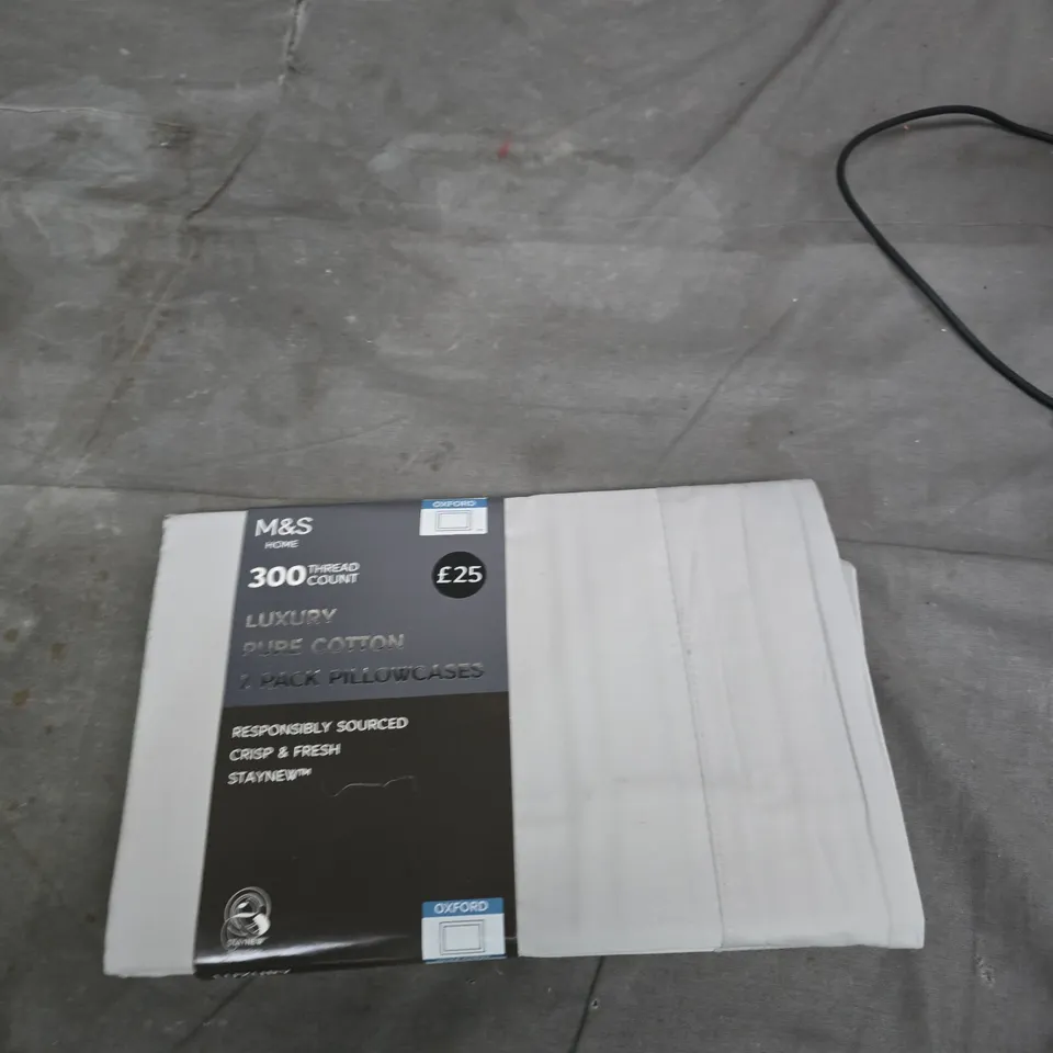 M&S HOME 300 THREAD COUNT LUXURY PURE COTTON PILLOWCASES – 1 PACK