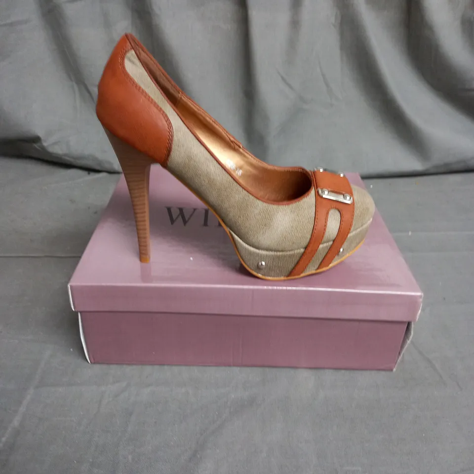 BOX OF APPROXIMATELY 10 PAIRS OF WOMENS HIGH HEEL SHOE IN VARIOUS SIZES