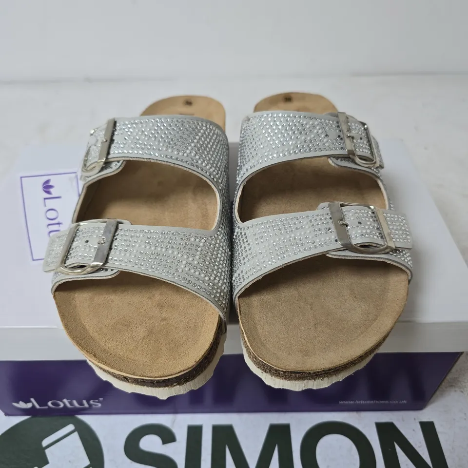 BOXED LOTUS TAFELLA SANDALS, SILVER - EUR SIZE 38 