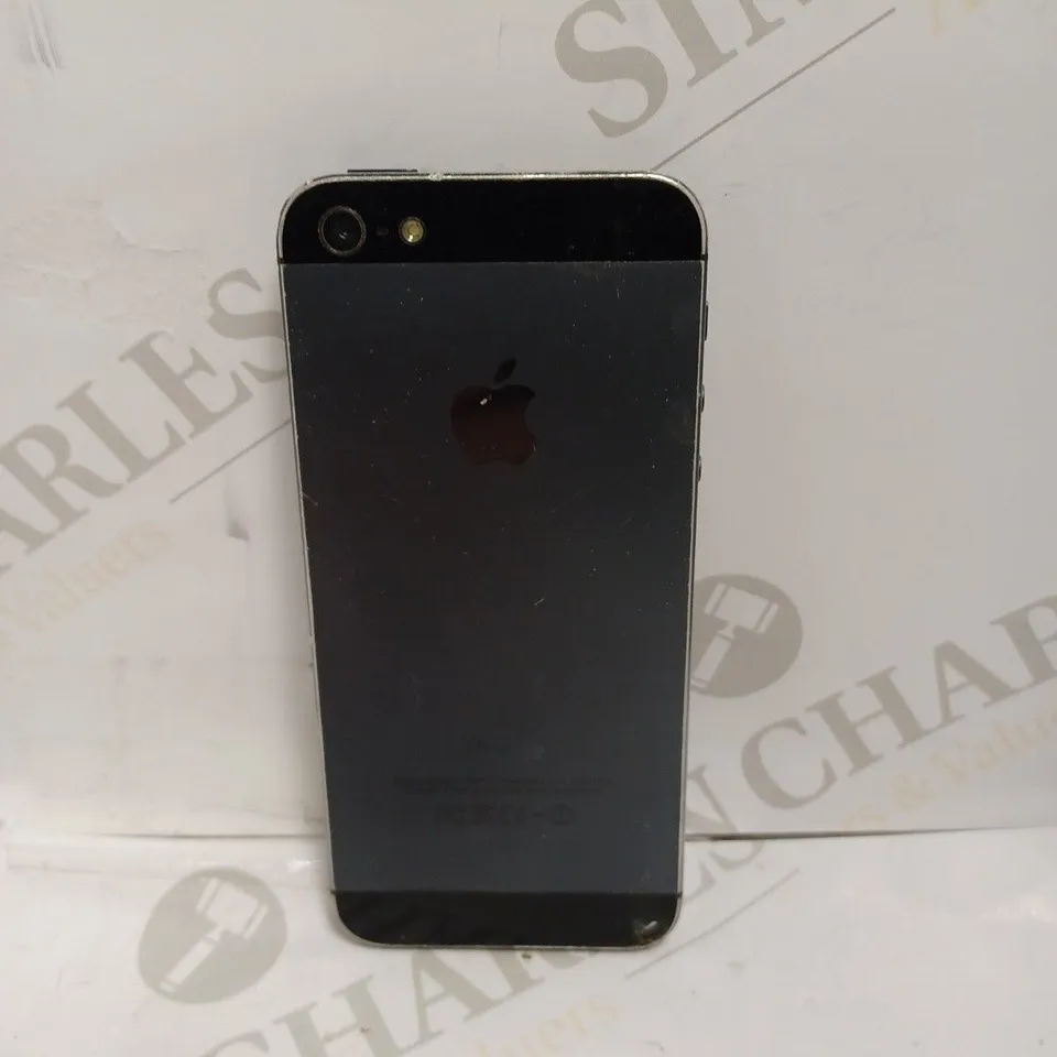 APPLE IPHONE 5 (A1429) 