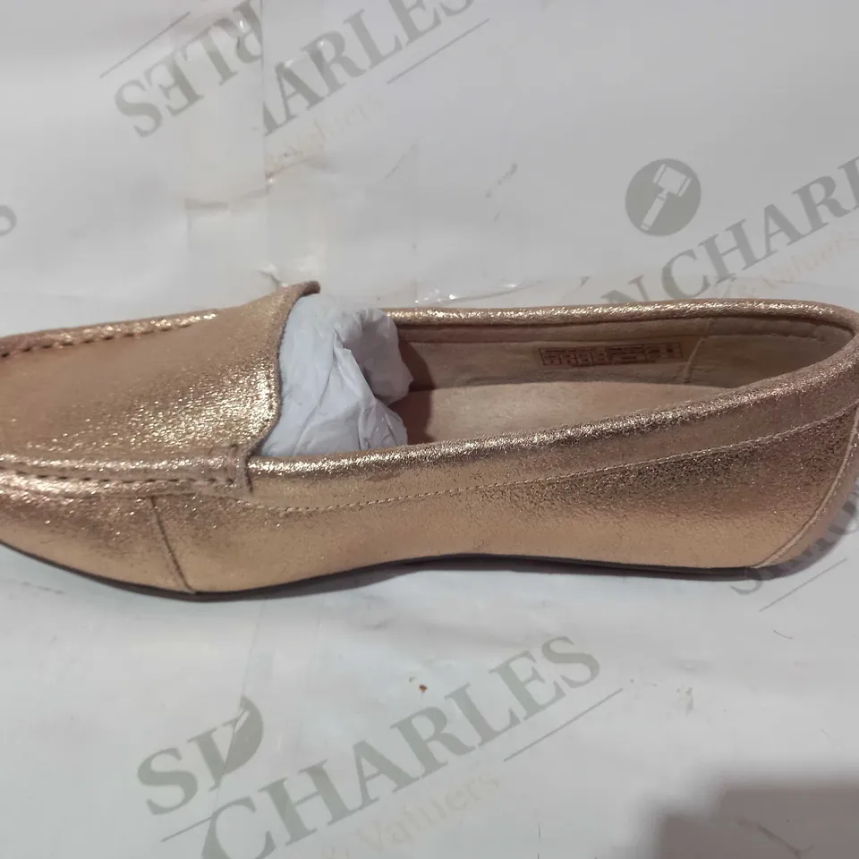 BOXED PAIR OF VIONIC "DEBBIE" LOAFER IN ROSE GOLD, UK SIZE 6