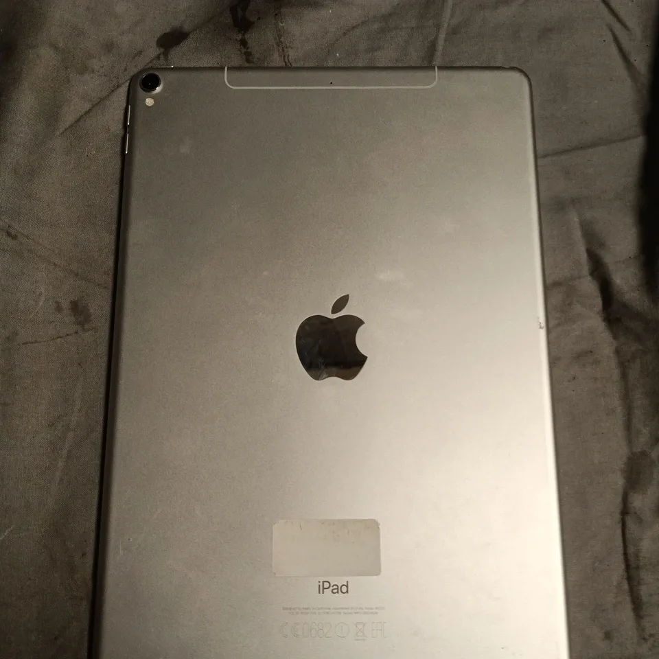 APPLE IPAD PRO 10.5 INCH (1ST GEN) TABLET 
