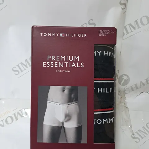 TOMMY HILFIGER 3 PACK OF BOXERS SIZE M 