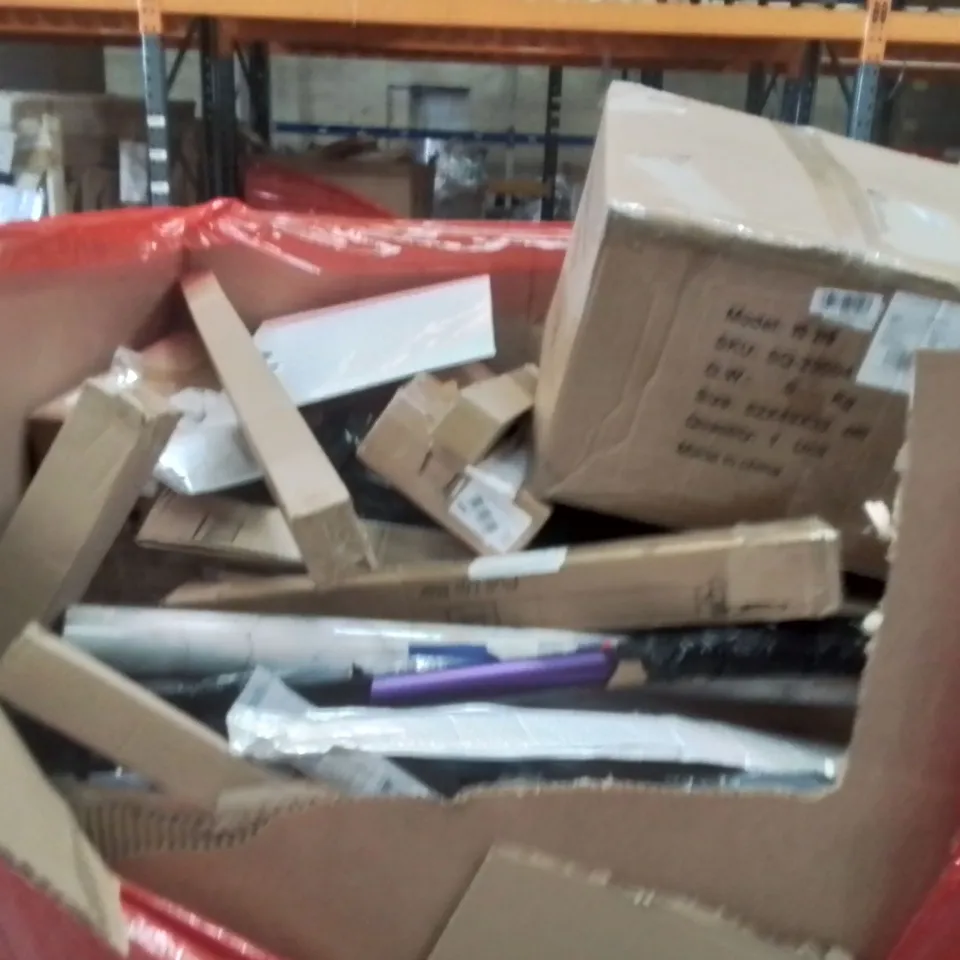 PALLET OF ASSORTED HOUSEHOLD GOODS AND PRODUCTS TO INCLUDE;RETRACTABLE SAFETY GATE,MAT,WOMEN'S MAKEUP DOLL