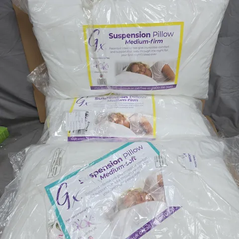 LOT OF 3 SUSPENSION PILLOWS 2 X MEDIUM FIRM AND 1 X MEDIUM SOFT