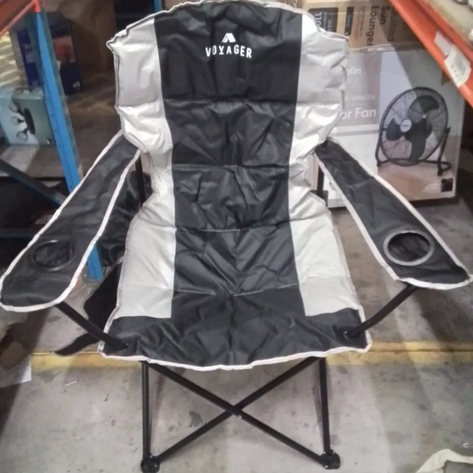 BAGGED VOYAGER CAMPING CHAIR BLACK AND GREY