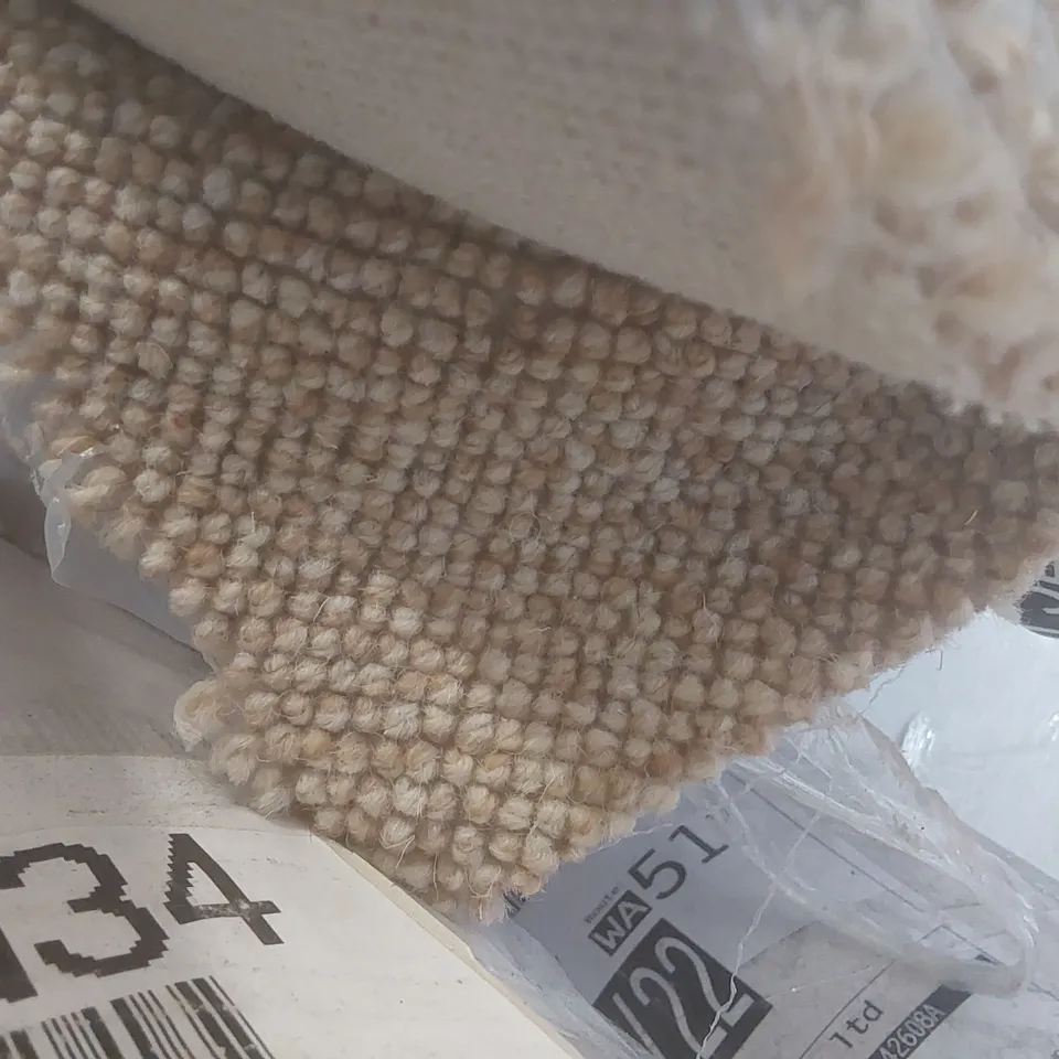 ROLL OF QUALITY DISCOVERY THEORY CARPET - APPROXIMATELY 4 x 2m