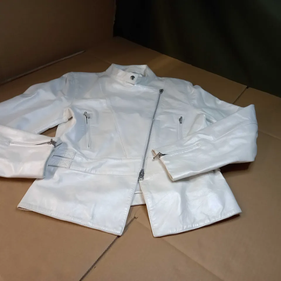 NEWLOOK WHITE SHIMMER FAUX LEATHER BIKER JACKET - SIZE 14
