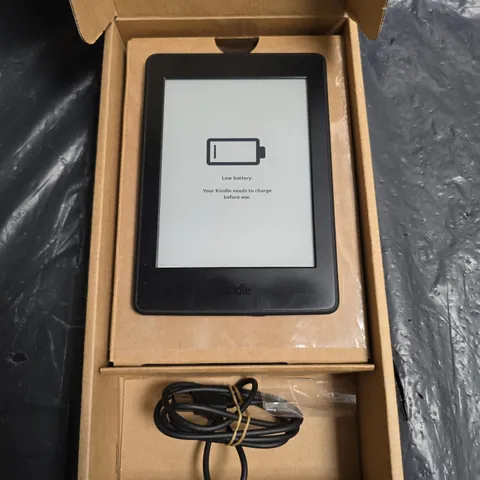KINDLE PAPERWHITE 6" E-READER (7TH GEN) – BOXED WITH USB CABLE