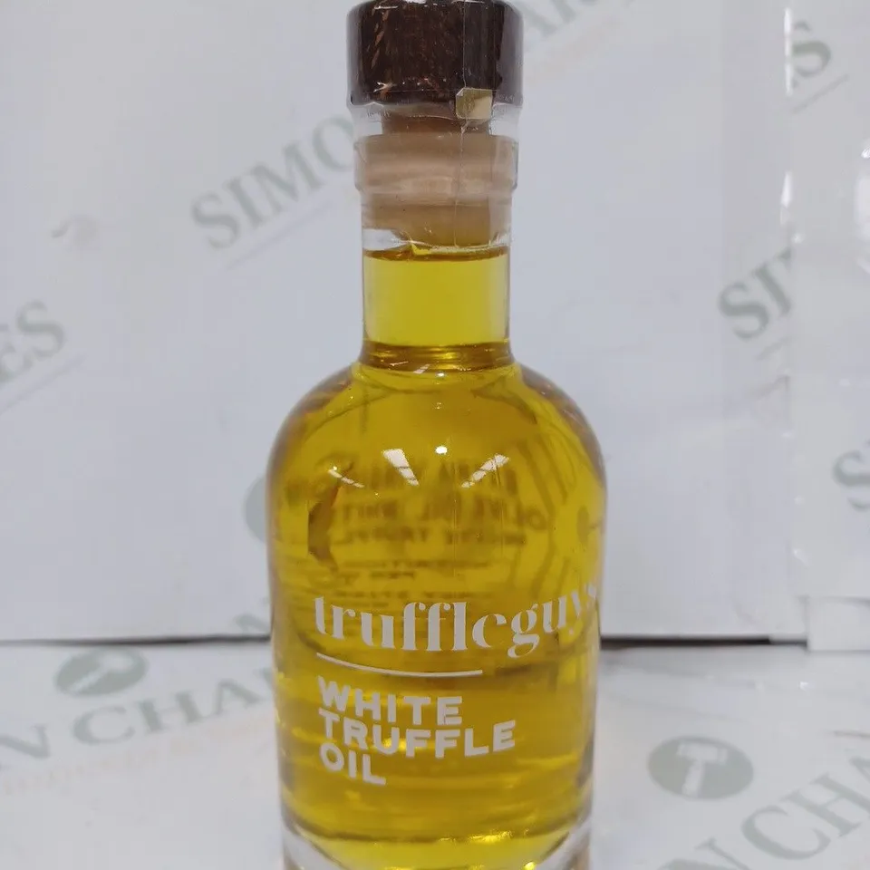 TRUFFLE GUYS 200ML BOTTLE OF WHITE TRUFFLE OIL // BEST BEFORE 22/03/2024 - COLLECTION ONLY