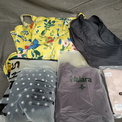 APPROXIMATELY 35 ASSORTED CLOTHING ITEMS IN VARIOUS SIZES, STYLES & COLOURS TO INCLUDE DRESSES, TOPS, TROUSERS, ETC - COLLECTION ONLY