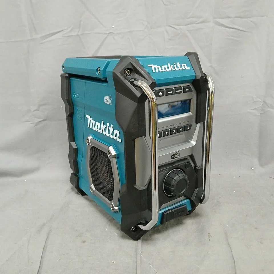BOXED MAKITA DAB+ JOB SITE RADIO XGT/LXT/CXT