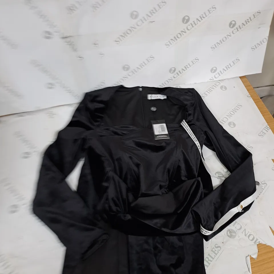 CLUB L BLACK VELVET CORSET STYLE KNOT MAXI DRESS SIZE 10