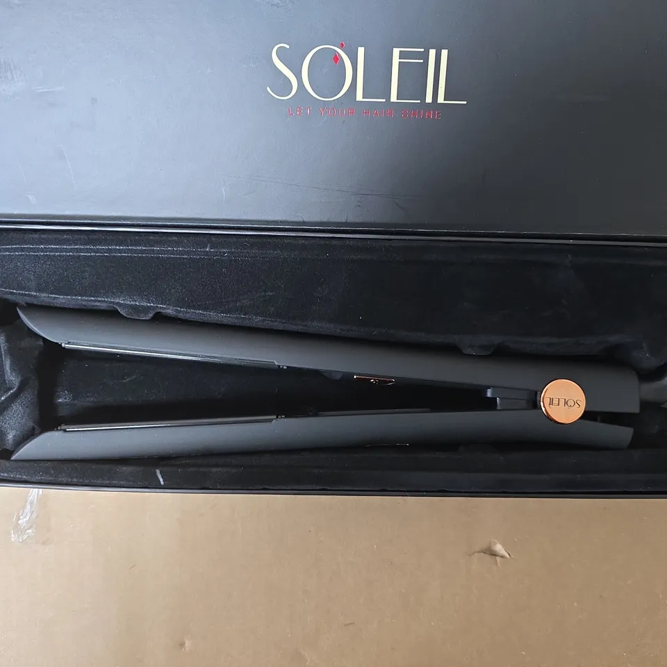 SOLEIL IR+ INFRARED FLAT IRON – BLACK