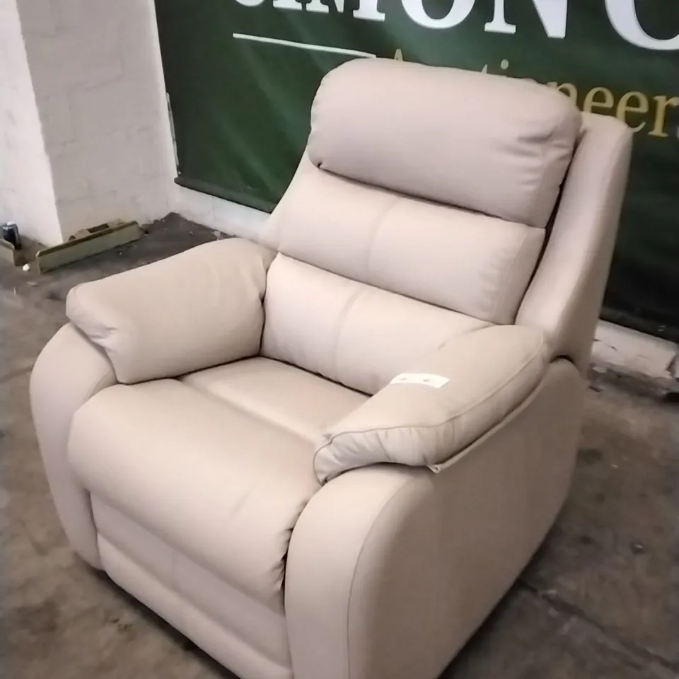 QUALITY BRITISH DESIGNED & MANUFACTURED G PLAN GREENWICH MANUAL RECLINER ARMCHAIR CAMBRIDGE PLASTER LEATHER