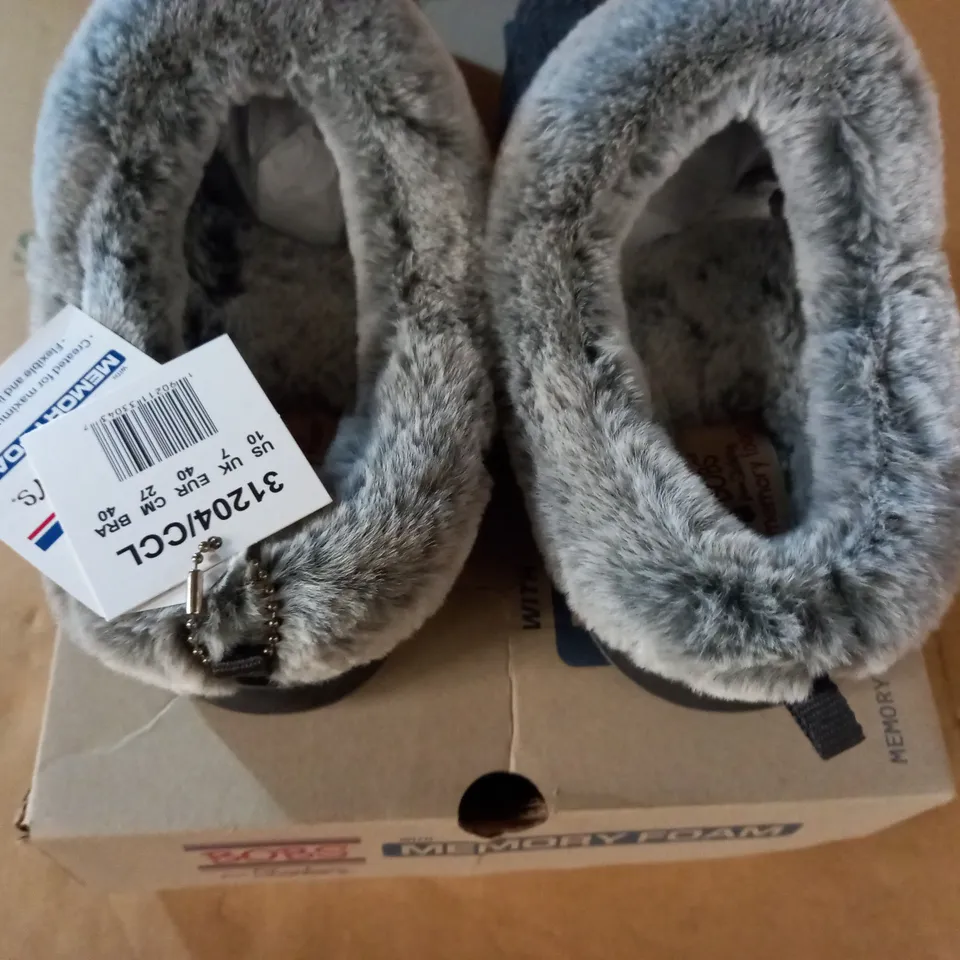 PAIR OF BOBS FOR SKECHERS MEMORY FOAM SLIPPERS - UK 7