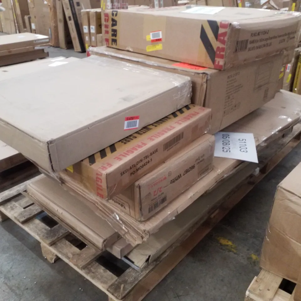 PALLET CONTAINING ASSORTED FLATPACK FURNITURE PARTS 