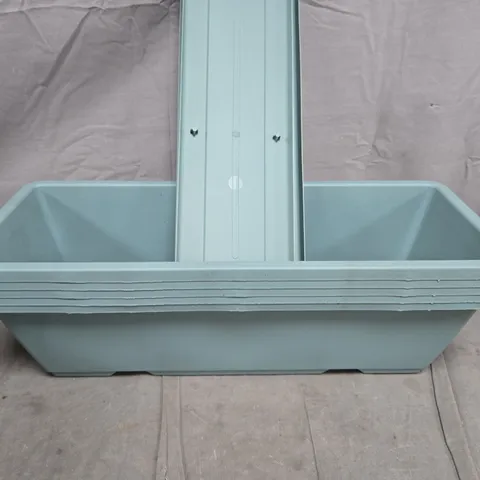 BOXED BREEINA PLASTIC PLANT POTS 