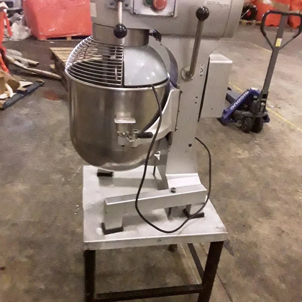 QUATTRO 30 QRT PLANETARY MIXER