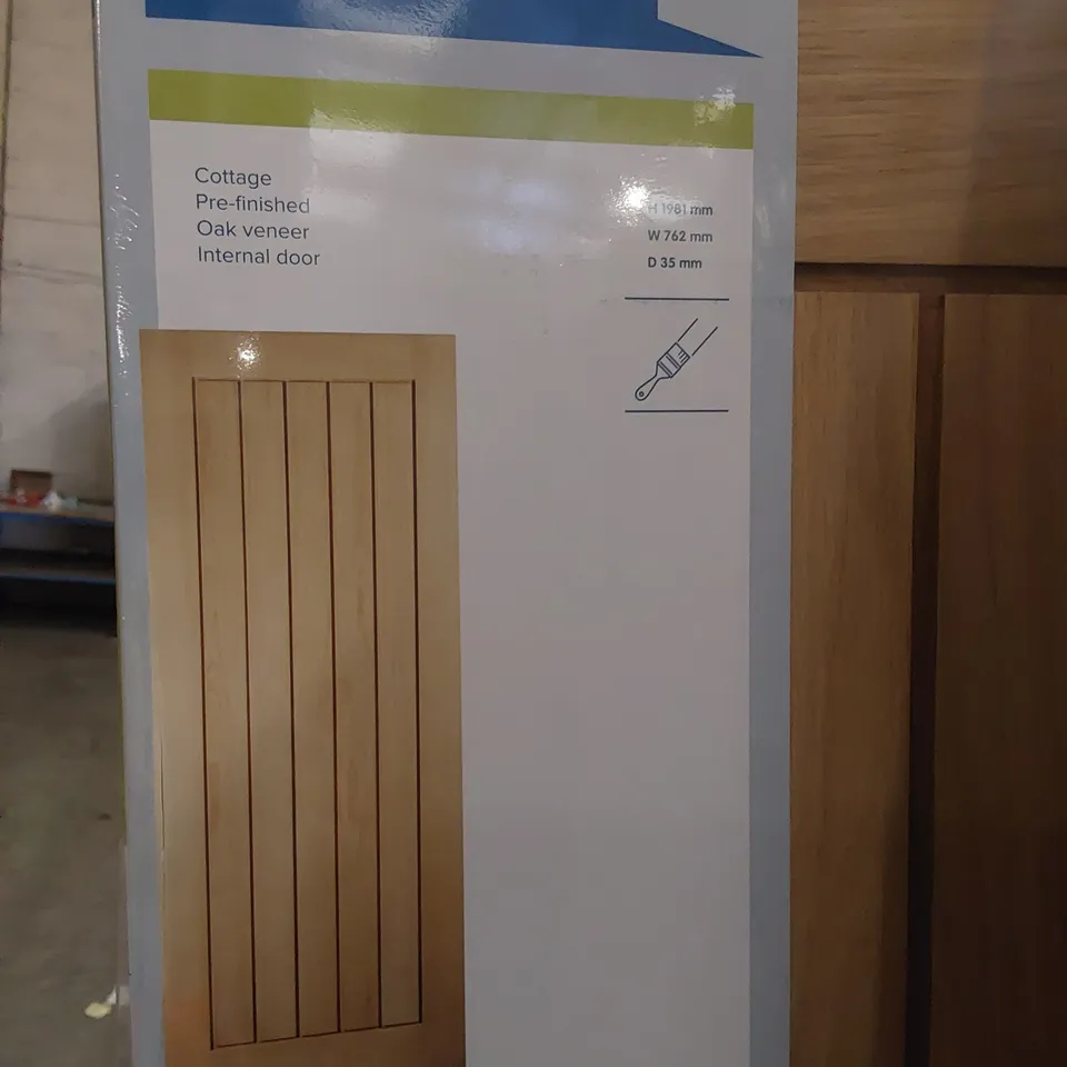 GEOM COTTAGE STYLE OAK VENEER PRE FINISHED INTERNAL DOOR 1981× 782