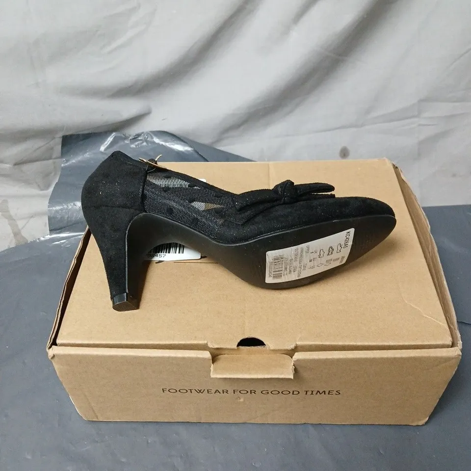 JOE BROWNS CLARA MARY JANE SHOES BLACK SIZE 5