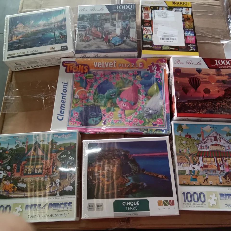 PALLET OF 2 BOXES CONTAINING PUZZLES