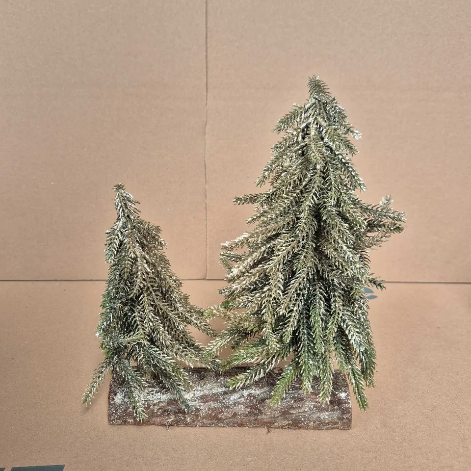 GISELA GRAHAM LONDON FIR CHRISTMAS TREE LOG GOLD