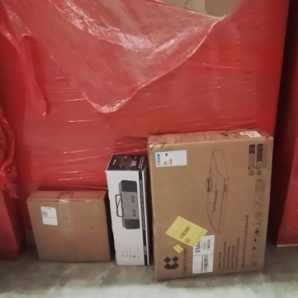 PALLET OF ASSORTED HOUSEHOLD GOODS AND PRODUCTS TO INCLUDE;CEILING LAMP,RADIO,COOKER HOOD