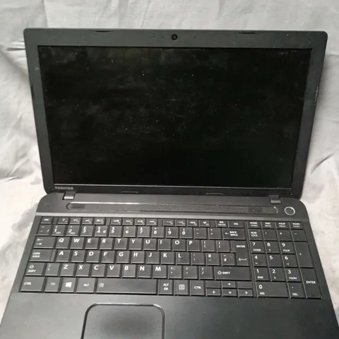 TOSHIBA SATELLITE PRO C50-A-1E6 LAPTOP