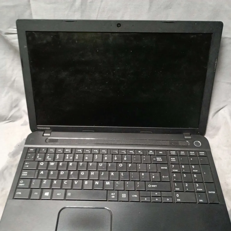 TOSHIBA SATELLITE PRO C50-A-1E6 LAPTOP