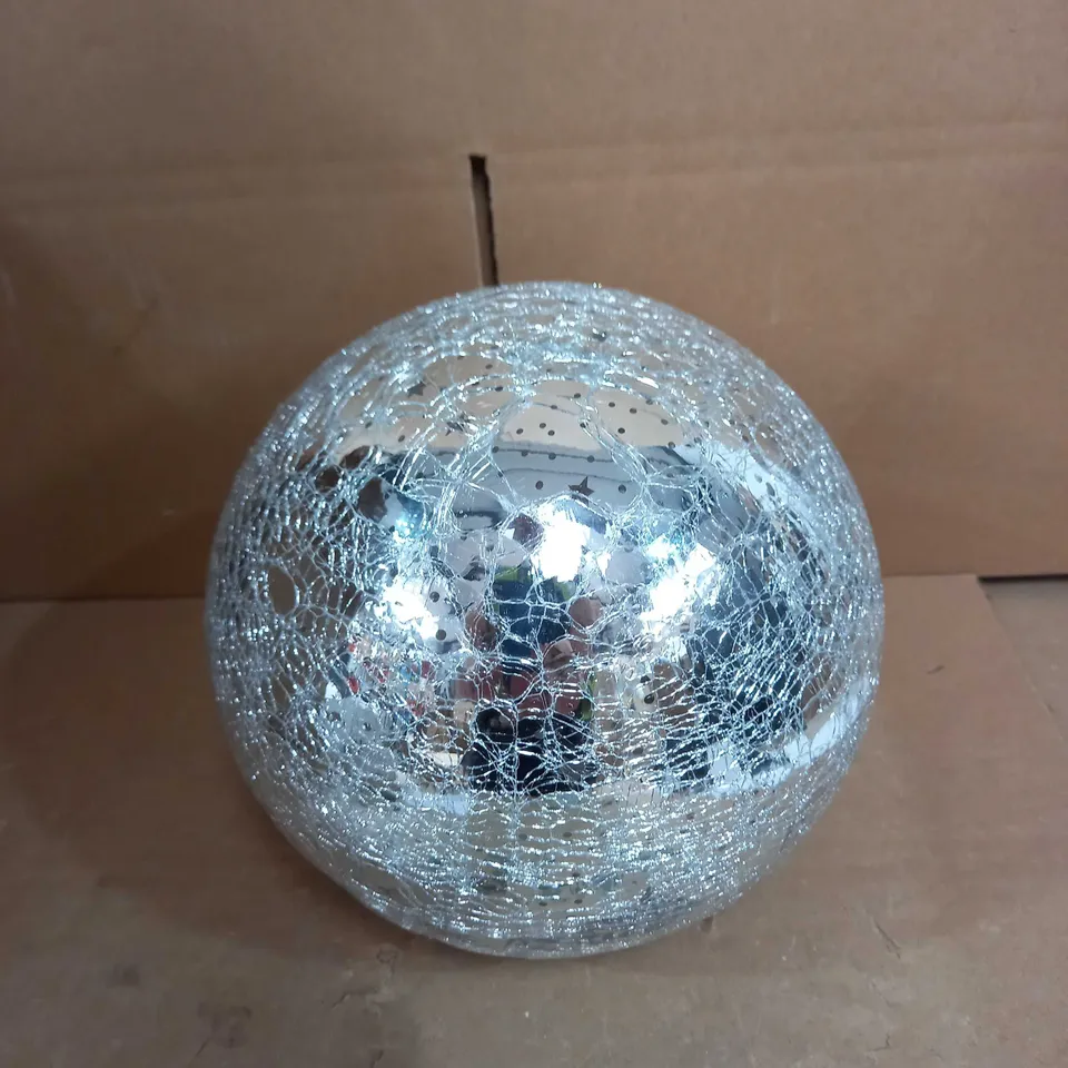 FESTIVE PRE-LIT MIRRORED SCENIC CRACKLE GLASS SPHERE