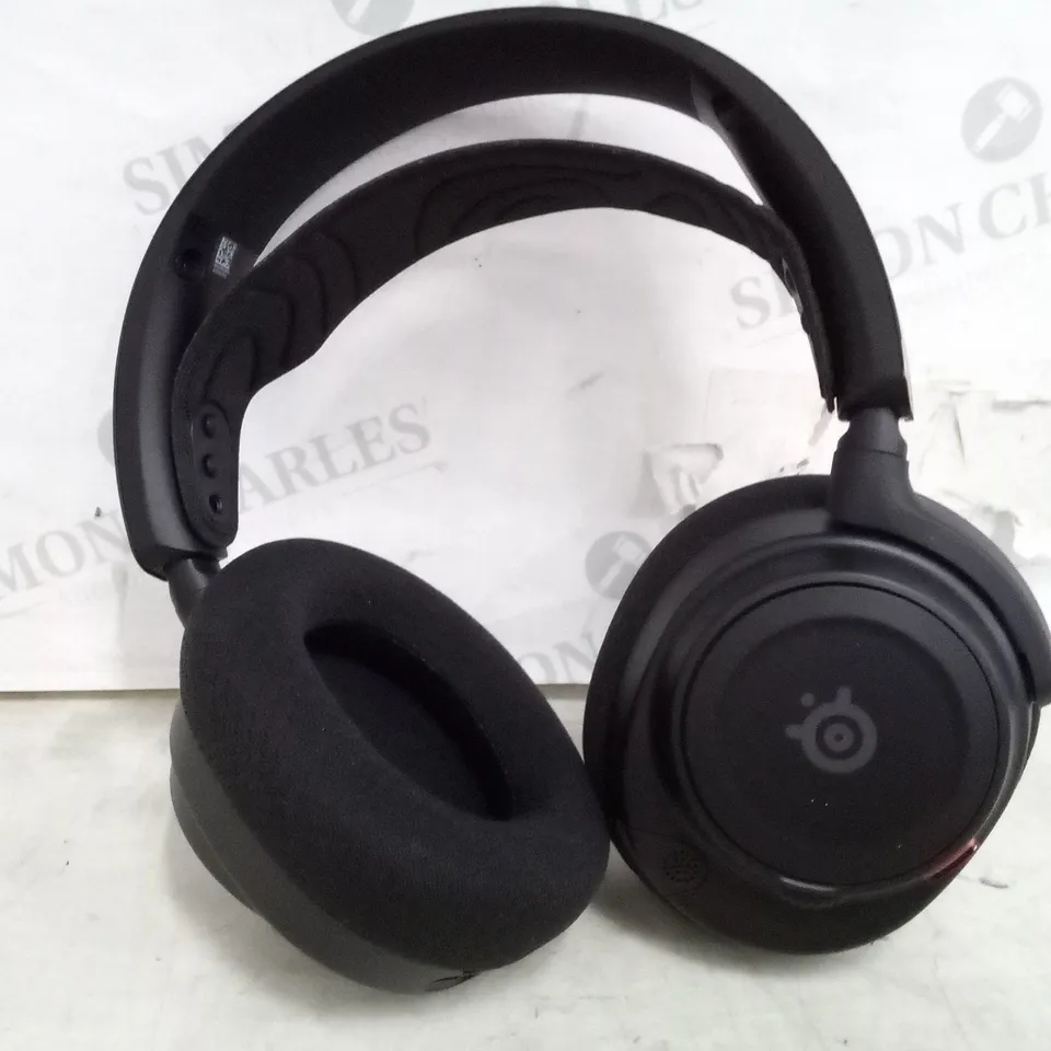 BOXED STEELSERIES ARCTIS NOVA 7 WIRELESS 