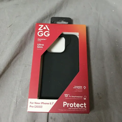 BOX OF APPROXIMATELY 70 ZAGG MANHATTAN SNAP ULTRA SLIM CASE FOR IPHONE 15 PRO 6.1IN – RED PACKAGING