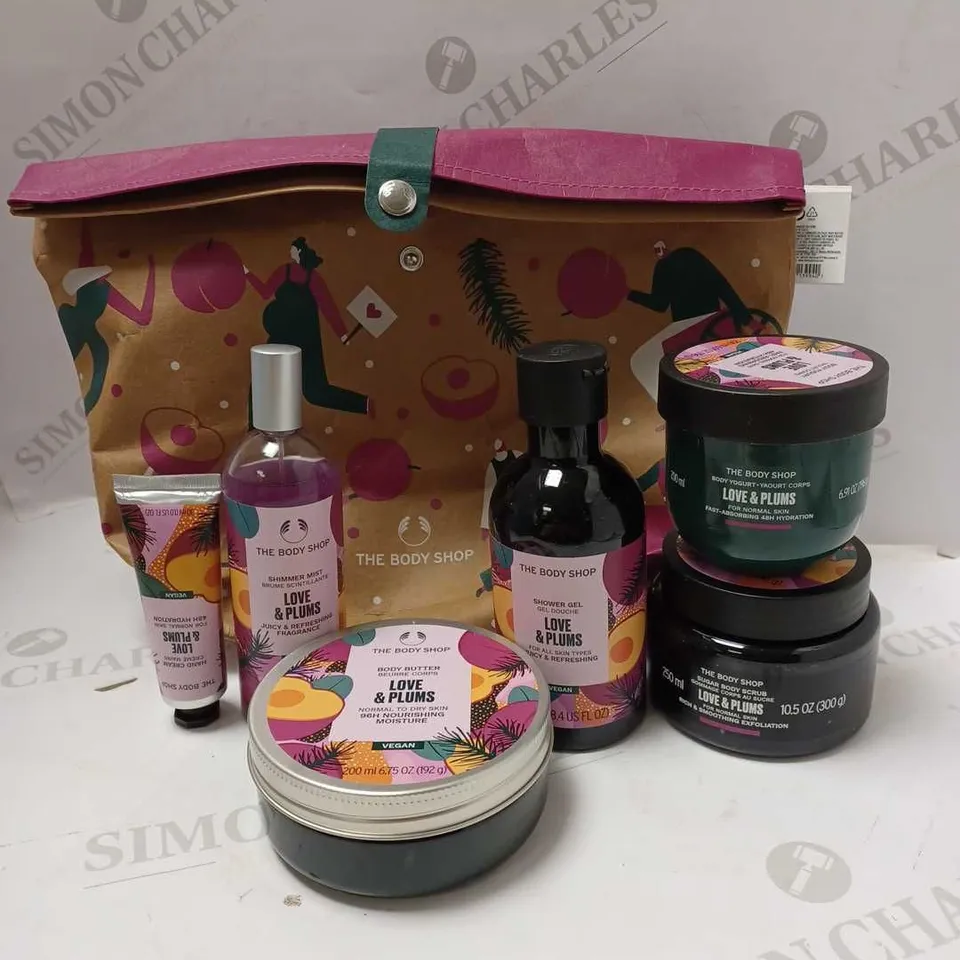 THE BODY SHOP LOVE & PLUMS BATH/BODY GIFT SET 
