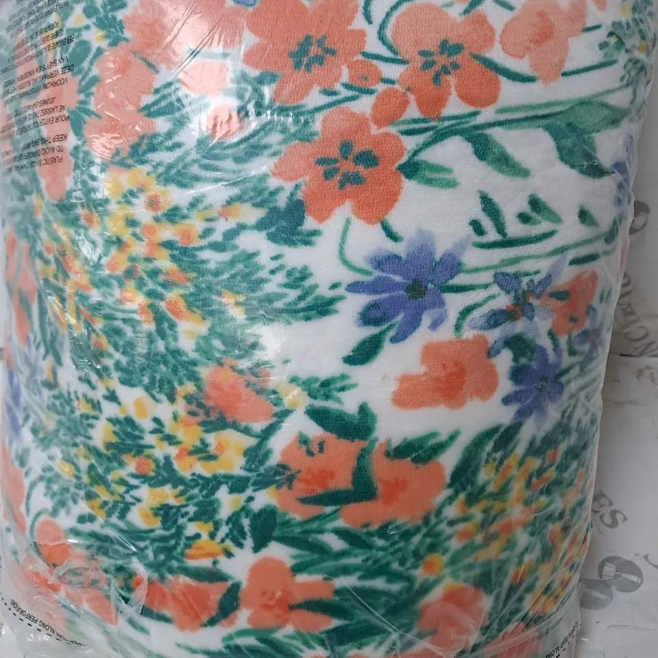 3 PART FLOWERED DESIGNED DUVET SIZE DOUBLE 