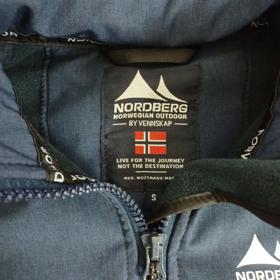 NORDBERG OUTDOOR JACKET IN NAVY - SMALL