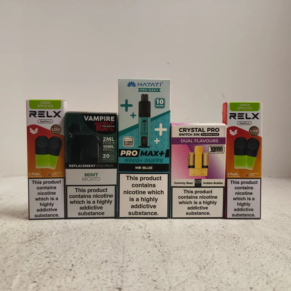 APPROXIAMTELY 20 ASSORTED VAPING PRODUCTS - COLLECTION ONLY
