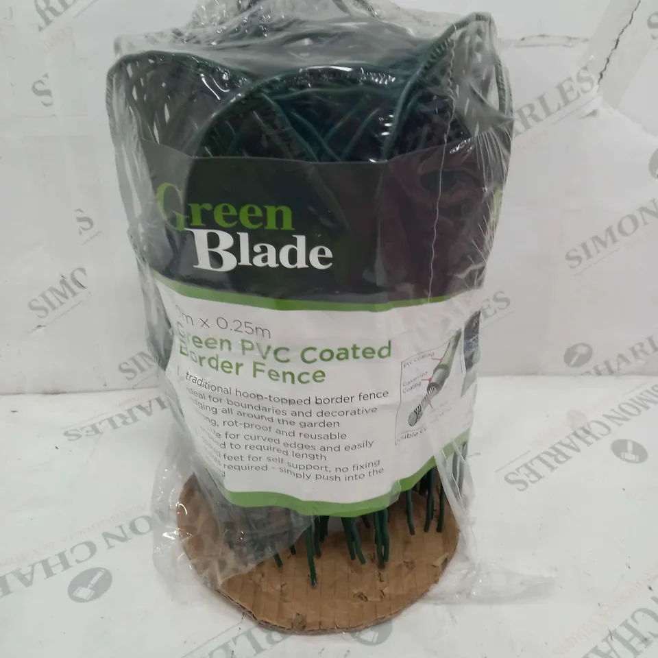 GREEN BLADE PVC COATED BORDER FENCE IN GREEN 10MX0.25M